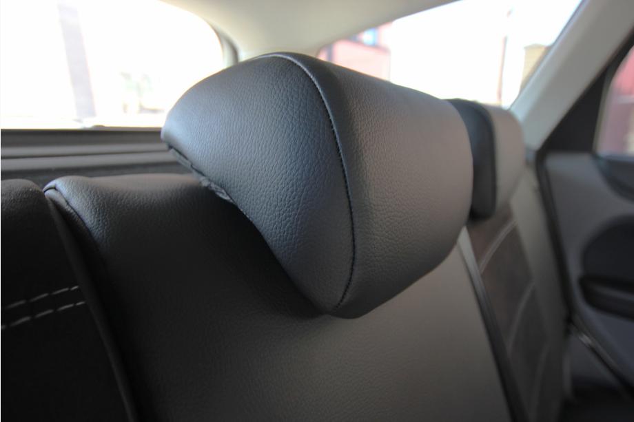 Ford Focus III 2011–2017 Autopotahy ekokůže + látka + Alcantara Antara A001g (kompletní sada) Fotografie 5