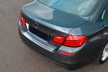 BMW řada 5 F10/F11 2010–2016 Nerezová lišta na zadní nárazník OmsaLine (SD, nerez) fotografie 6