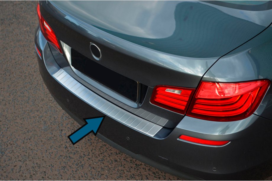 BMW řada 5 F10/F11 2010–2016 Nerezová lišta na zadní nárazník OmsaLine (SD, nerez) Image