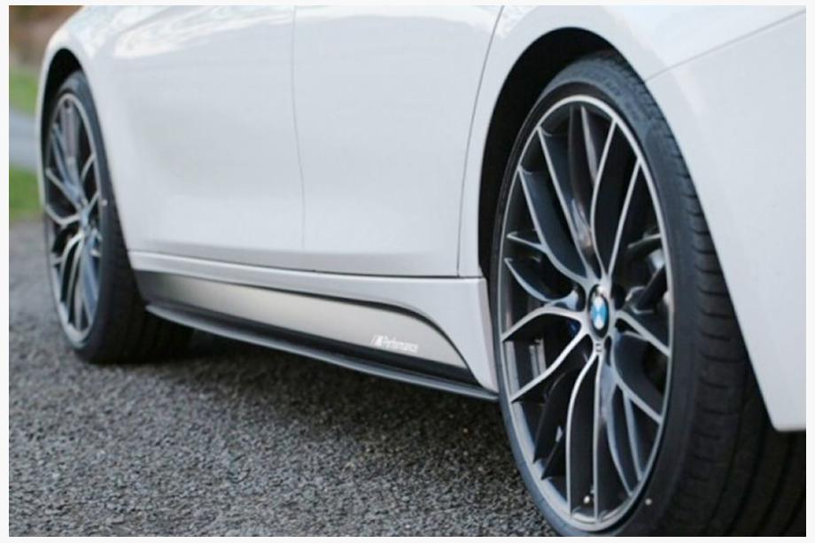 BMW řada 5 F10/F11 2010–2016 Boční prahy OmsaLine (černé) Image