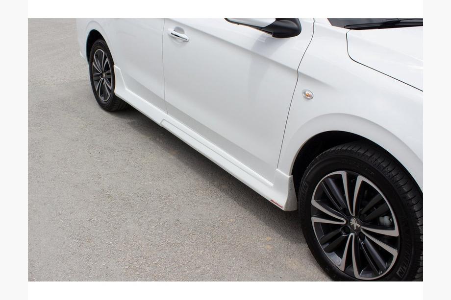Citroen C-Elysee 2013–2022 Boční prahy 2017+ (k lakování) Image