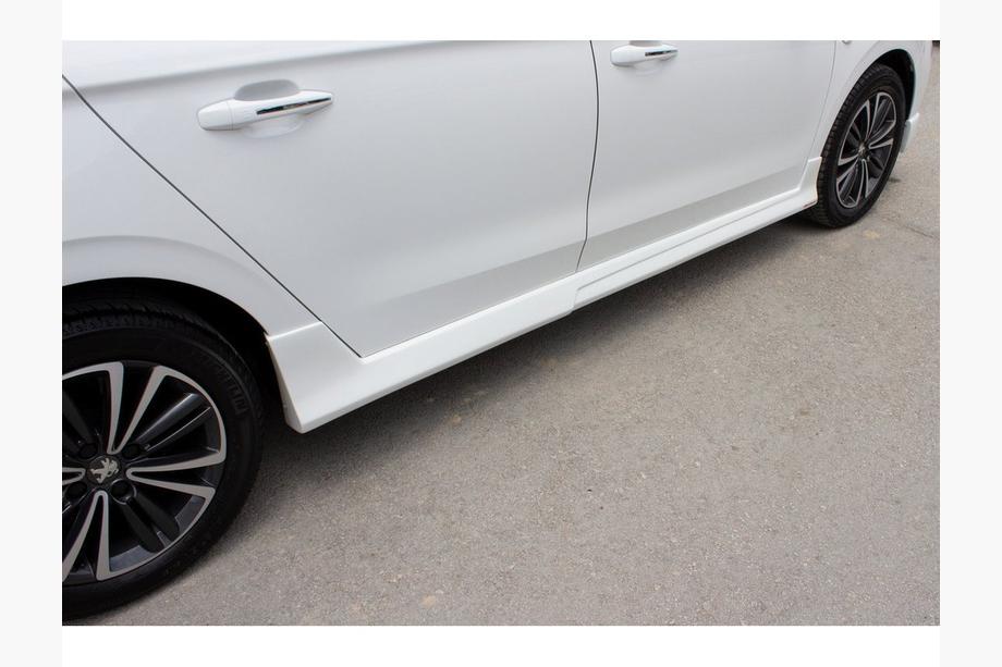 Peugeot 301 2012– Boční prahy 2017+ (k lakování) Image