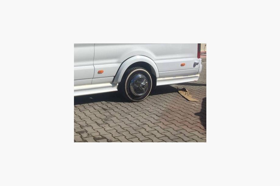 Ford Transit 2014– Zadní část bočních prahů (k lakování) Image