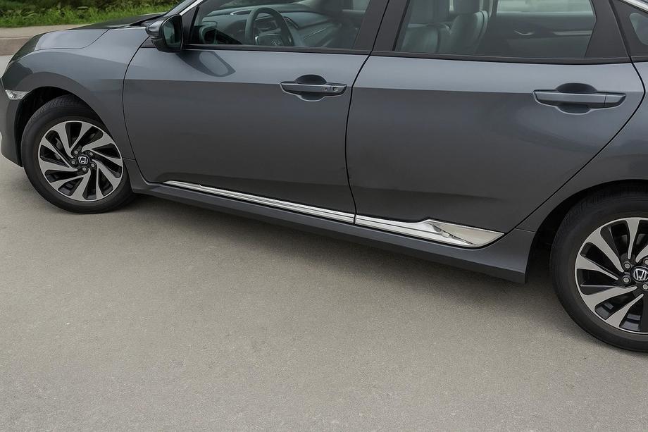 Honda Civic Sedan X 2016–2021 Dveřní lišty V2 (4 ks, nerez) Image