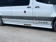 Mercedes Sprinter W907/W910 2018– Sada bočních prahů (k lakování) fotografie 3