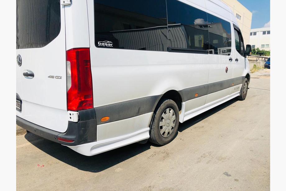 Mercedes Sprinter W907/W910 2018– Sada bočních prahů (k lakování) Image