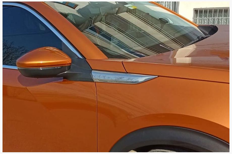 Peugeot 2008 2019– Nerezové lišty na blatníky (2 ks) Image