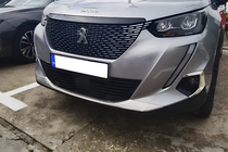 Peugeot 2008 2019– Nerezové rámečky mlhovek (2 ks) fotografie 1