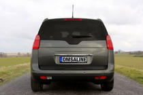 Peugeot 5008 2009–2016 Chromová lišta nad SPZ OmsaLine (nerez) fotografie 1