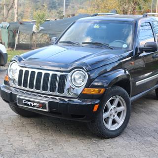 Deflektor na kapotu (EuroCap) Jeep Cherokee/Liberty 2002–2007 fotografie 2
