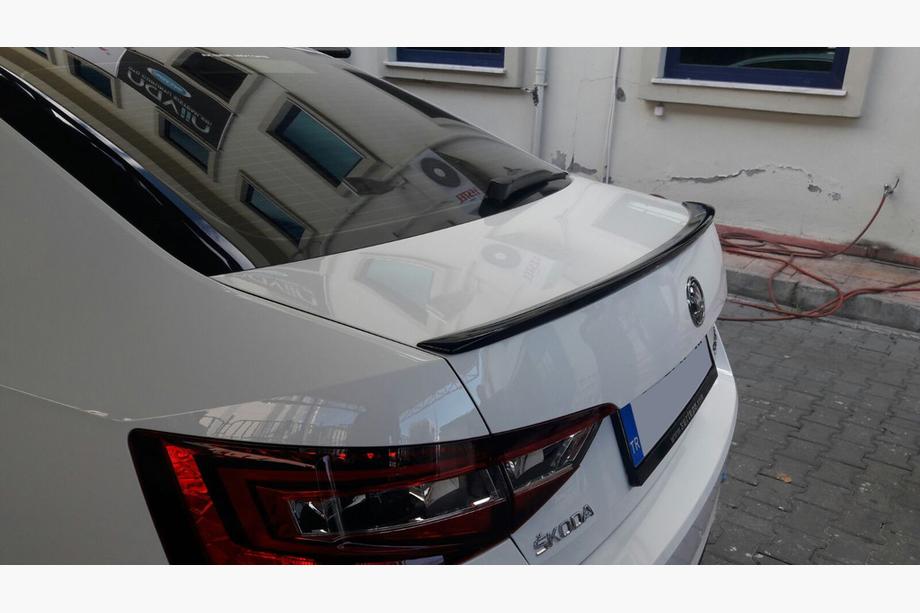 Skoda Superb 2015–2024 Spoiler (k lakování) Image