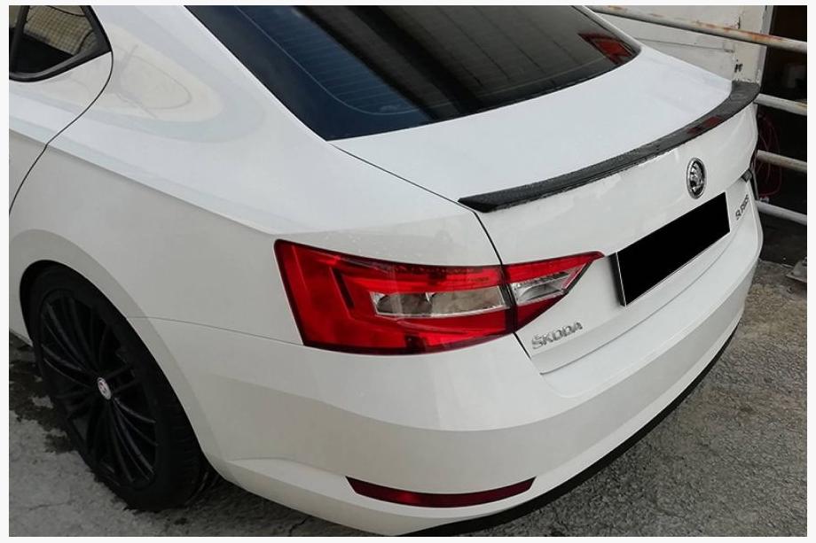 Skoda Superb 2015–2024 LIP spoiler (Omsa, černý) Image