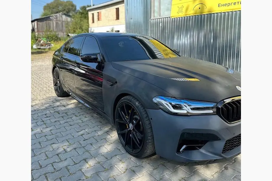 BMW řada 5 G30/G31 2017–2023 Restylingový kit (na M5 F90, rok 2021) Fotografie 6