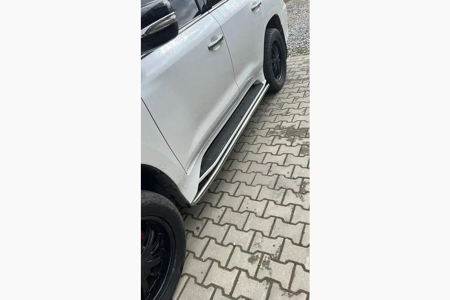 Lexus LX570/450d 2008–2022 Boční nášlapy 2015-2022 (nerez) Image