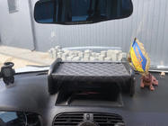Renault Kangoo 2008–2020 Police na palubní desku (šedá se šedým prošitím) fotografie 2