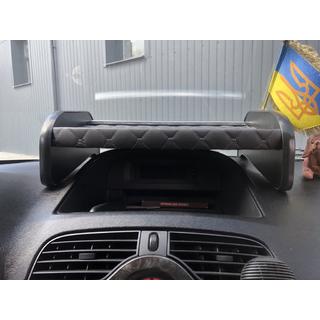 Police na palubní desku (šedá se šedým prošitím) fotografie 3