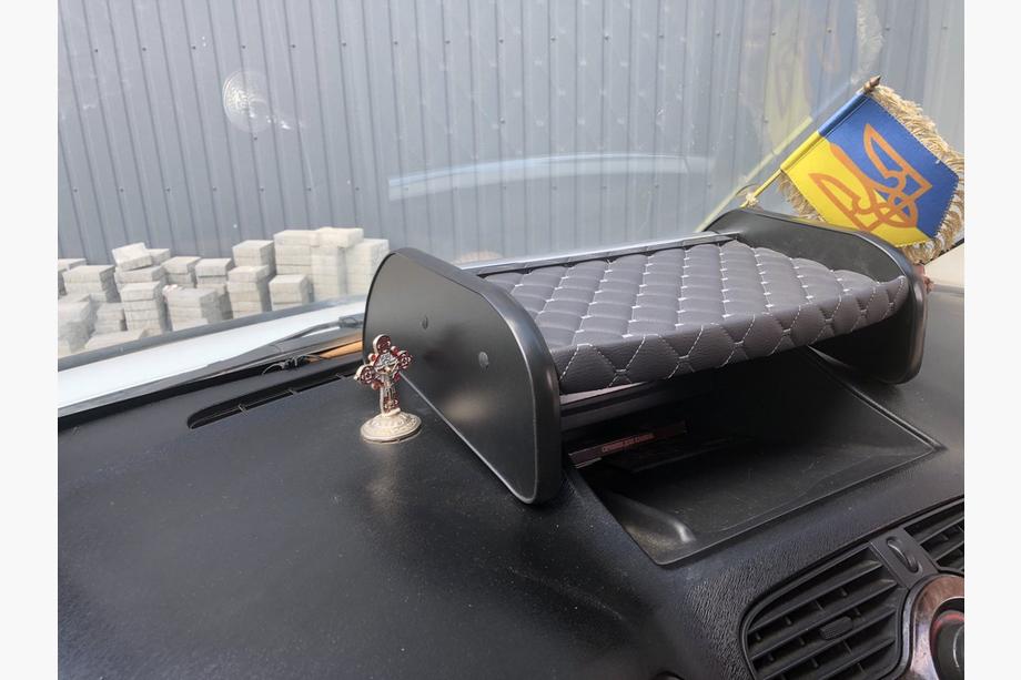 Renault Kangoo 2008–2020 Police na palubní desku (šedá se šedým prošitím) Image
