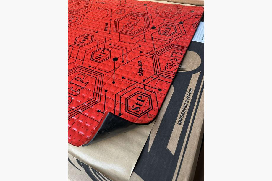 RESOLUT R4 vibroizolace 4 mm (75×50 cm) Fotografie 2