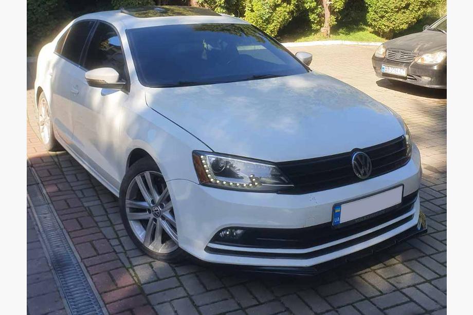 Volkswagen Jetta 2011–2018 Nástavec na přední nárazník Lip (2010-2018, černý lesk) Fotografie 10