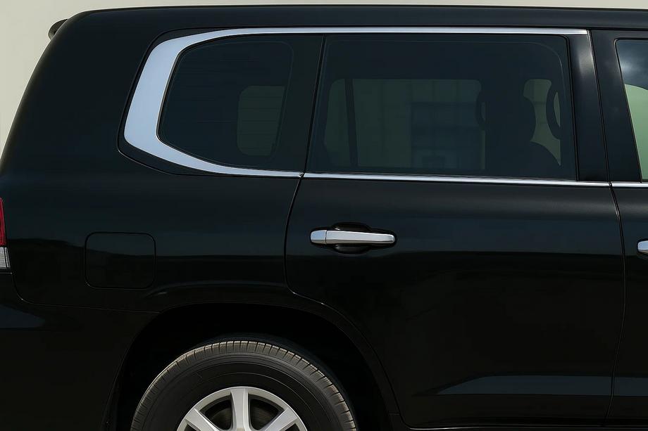 Toyota Land Cruiser 200 2007–2021 Chromové okenní lišty Design LC300 (nerez) Image
