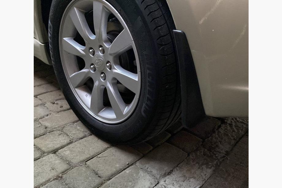 Subaru Legacy 2003–2009 Zástěrky Premium 2006-2009 (4 ks) Image