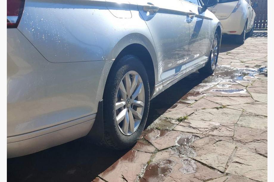 Volkswagen Passat B8 2015–2023 Zástěrky Premium 2015-2018 SD/SW (EU, 4 ks) Fotografie 9