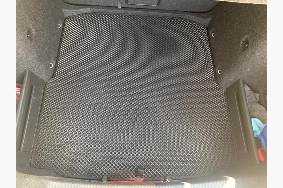 Skoda Octavia III A7 2013–2019 EVA rohož do kufru SD (černá) Image