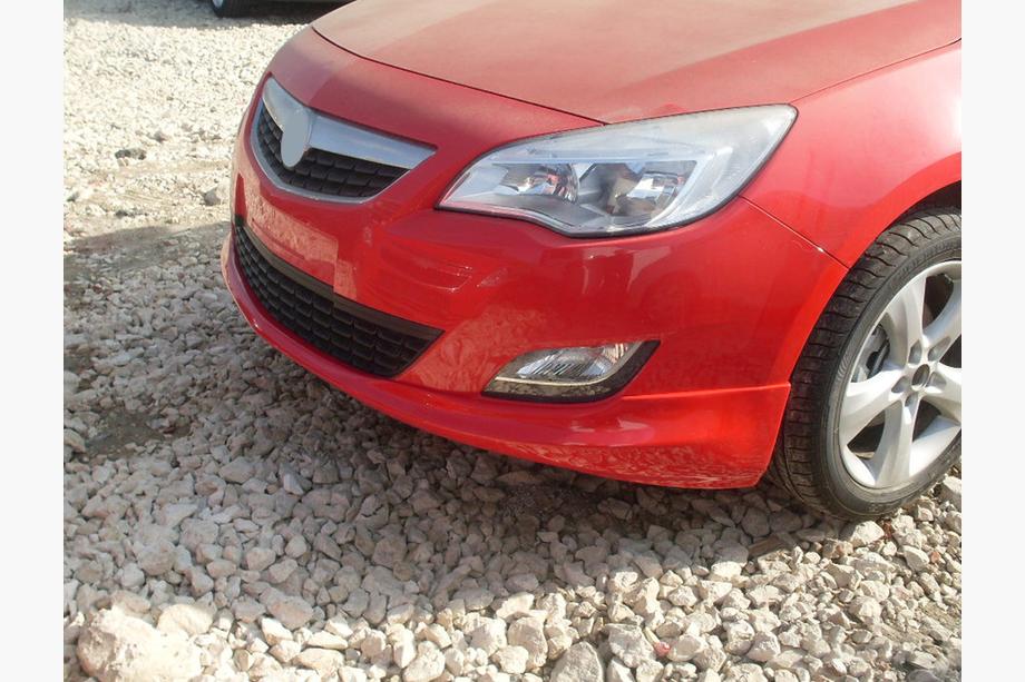 Opel Astra J 2009–2015 Přední spodní nástavec 2010-2012 (k lakování) Image