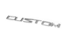Ford Custom 2013–2022 Nápis Custom (180 × 13 mm) fotografie 1