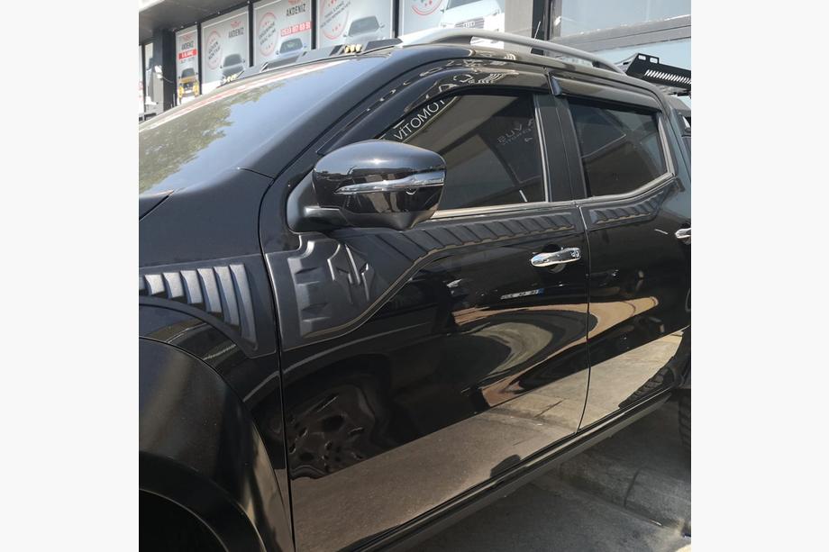 Mercedes X-Class 2017–2020 Horní lišta dveří (6 ks, ABS) Image