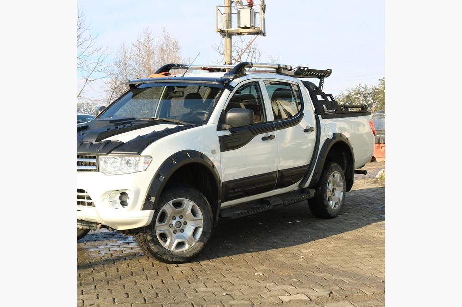 Mitsubishi L200 2006–2015 Horní dveřní lišty (4 ks, ABS) Fotografie 3