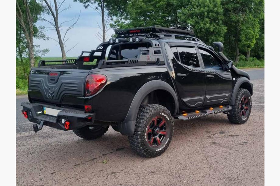 Mitsubishi L200 2006–2015 Horní dveřní lišty (4 ks, ABS) Fotografie 8