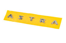 Opel Astra J 2009–2015 Nápis Astra 177227AJ (225 × 16 mm) fotografie 2