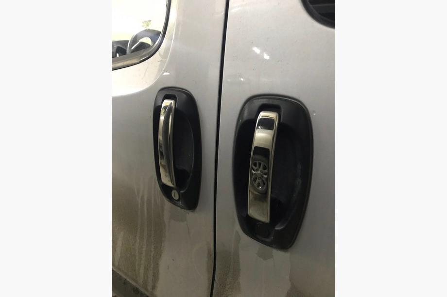Peugeot Bipper 2008–2017 Chromové kryty klik dveří (4 ks, nerez) OmsaLine – italská nerezová ocel Image