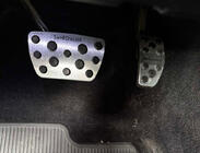 Toyota Land Cruiser 200 2007–2021 Kryty pedálů 2016+ (sada) fotografie 1