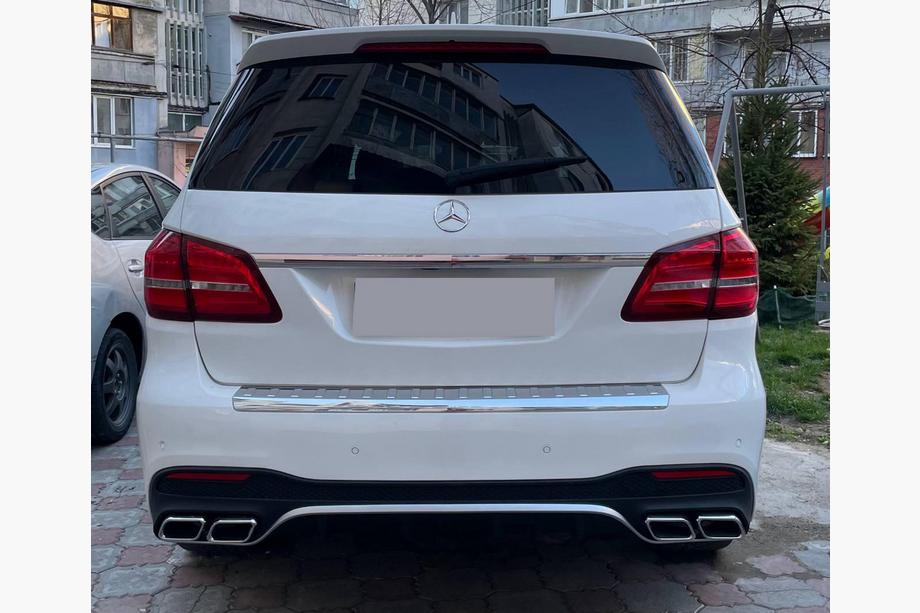 Mercedes GL/GLS třída X166 2012–2019 Restylingový kit z GL na GLS AMG Fotografie 8