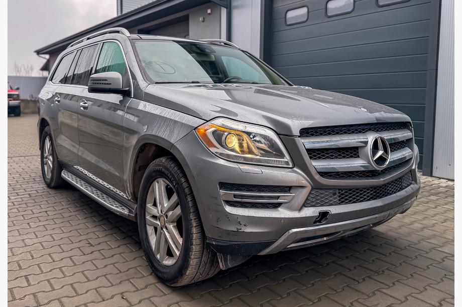 Mercedes GL/GLS třída X166 2012–2019 Restylingový kit z GL na GLS AMG Fotografie 38
