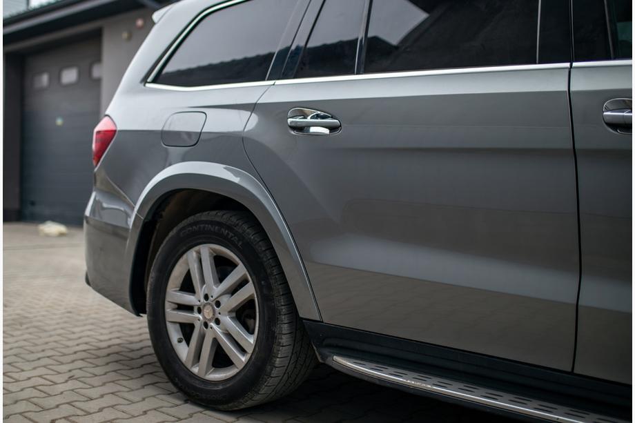 Mercedes GL/GLS třída X166 2012–2019 Restylingový kit z GL na GLS AMG Fotografie 47