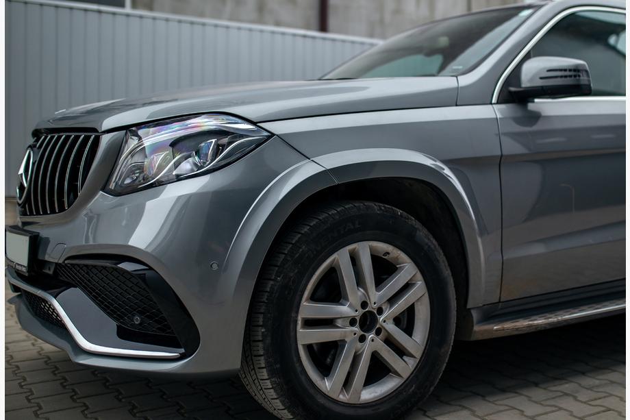 Mercedes GL/GLS třída X166 2012–2019 Restylingový kit z GL na GLS AMG Fotografie 50
