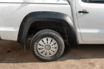 Volkswagen Amarok 2010–2022 Rozšiřující lemy blatníků EuroCap (ABS, šroubované) fotografie 4