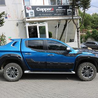 Horní lišty dveří 2019+ (6 ks, ABS) Mitsubishi L200 2015–2024 fotografie 3