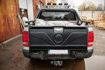 Volkswagen Amarok 2010–2022 Lišta na víko kufru (ABS) fotografie 2