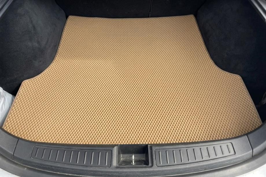Tesla Model S 2012– Zadní koberec do kufru EVA (2012-2021, béžový) Image