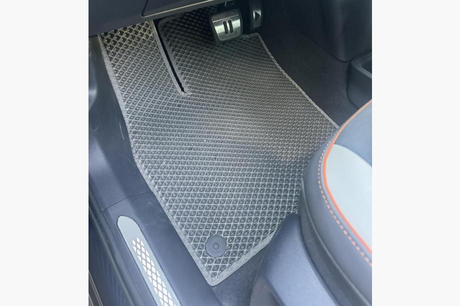 Volkswagen ID.6 2021– EVA autokoberce (šedé) 3 řady Fotografie 3