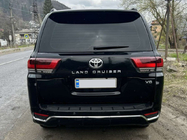 Toyota Land Cruiser 200 2007–2021 Kompletní restylingová sada pro LC 300 High-Line (plná sada) fotografie 7