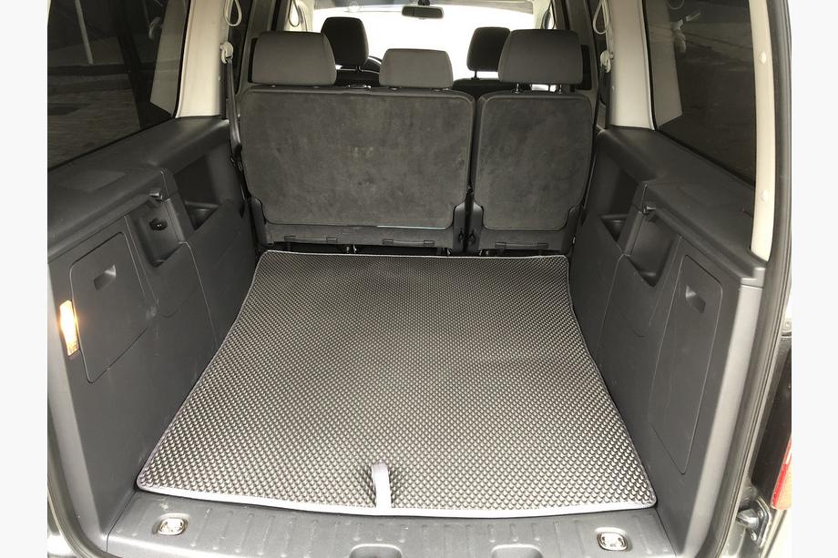 Volkswagen Caddy 2004–2010 EVA rohož do kufru V2 MAXI (černá) Image