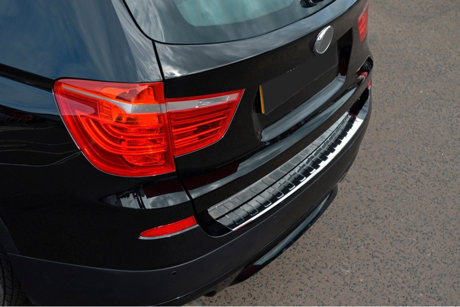 BMW X3 F25 2011–2018 Nerezová lišta na zadní nárazník OmsaLine (lesk, nerez) Fotografie 2