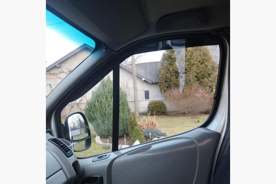 Renault Trafic 2001–2015 Okenní deflektory (2 ks, EuroCap) Fotografie 7