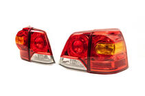 Toyota Land Cruiser 200 2007–2021 Zadní světla 2007-2015 (OEM) fotografie 3