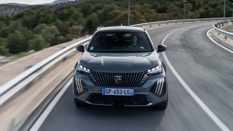 Modernizovaný kompaktní crossover Peugeot 2008